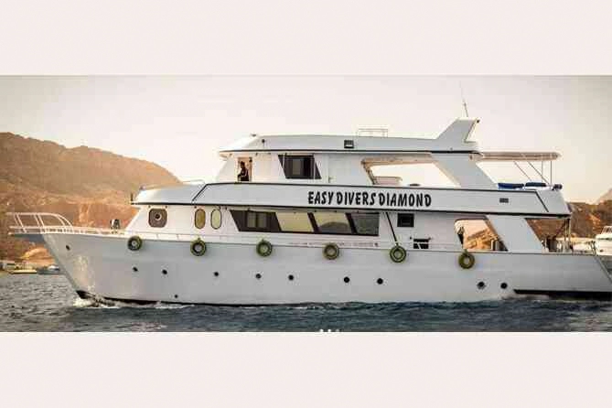 Easy Divers Diamond safariboat